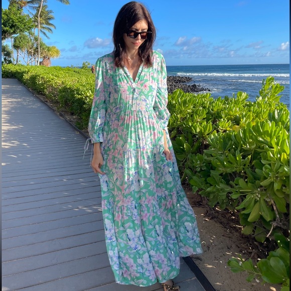 Golden Siren Maxi Dress in XS/S. ๐ธ - Picture 5 of 6